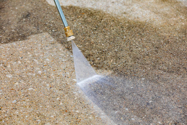 Best Gutter Cleaning  in Valhalla, NY